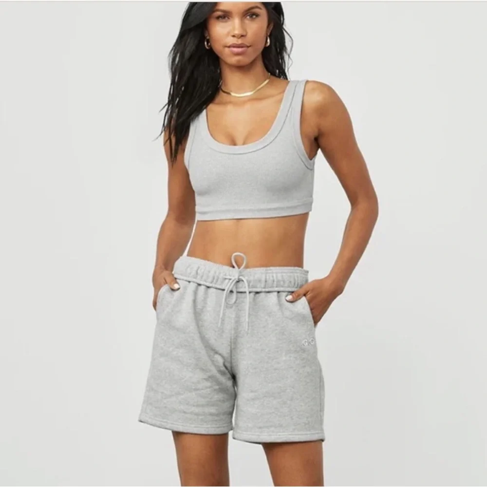 ALO Yoga Wellness Bra Ribbed Wide Thick Strap Stretch Workout Lounge Grey Medium